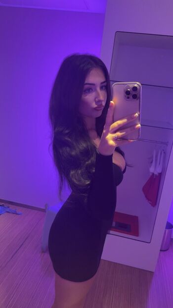 Full leaked Dharma private onlyfans photo