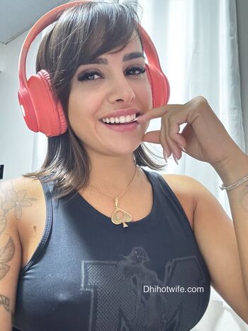 Full leaked Dhihotwife private onlyfans photo