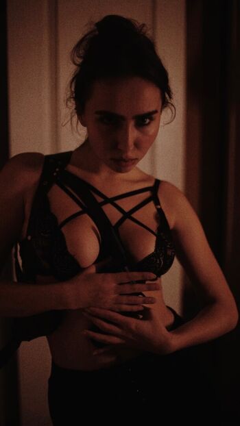 Full leaked Dia kravts royssdia private onlyfans photo