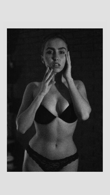 Full leaked Dia kravts royssdia private onlyfans photo