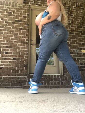 Full leaked Dick gobbler tabby private onlyfans photo