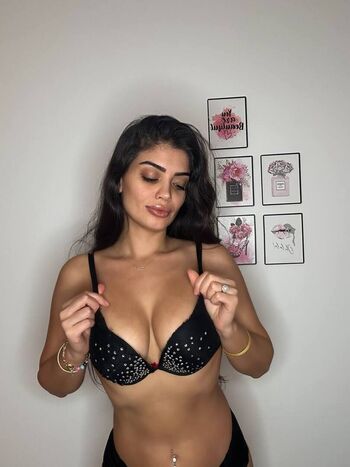 Full leaked Dilah glah elik private onlyfans photo