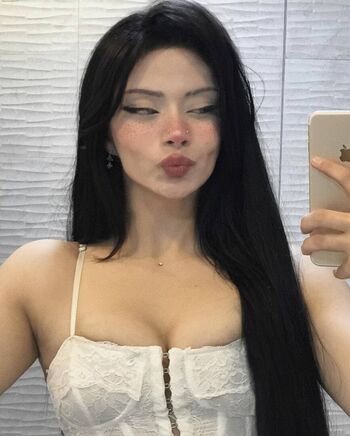 Full leaked Dilannbulgan private onlyfans photo