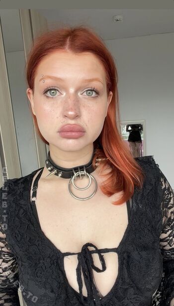 Full leaked Slave girl leia girls/ private onlyfans photo