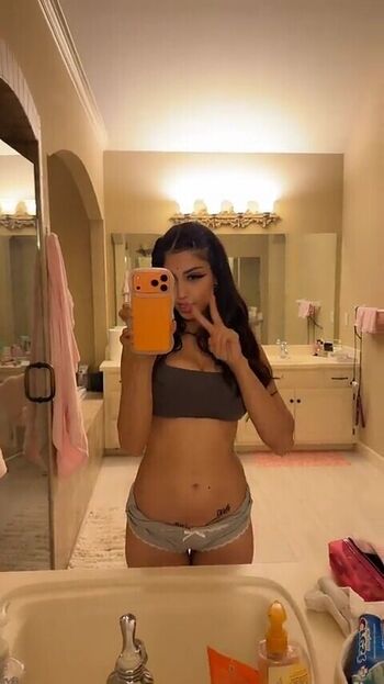 Full leaked Divaflawless private onlyfans photo