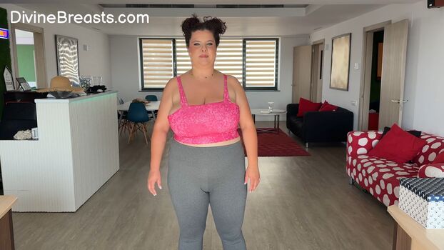 Full leaked Divinebreasts com page private onlyfans photo