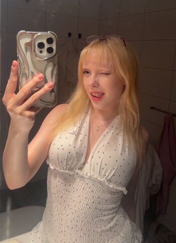 Full leaked Divvity private onlyfans photo