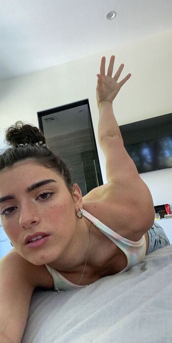 Full leaked Dixie d amelio private onlyfans photo