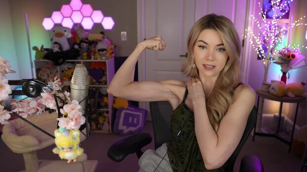 Full leaked Dizzykitten page private onlyfans photo