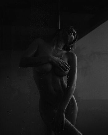 Full leaked Dj aurika private onlyfans photo