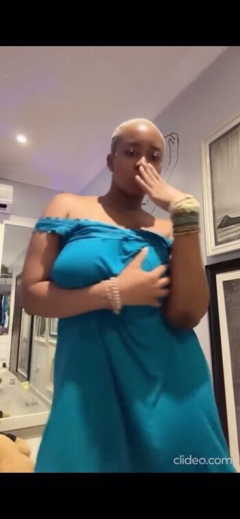 Full leaked Dj dimplenipple private onlyfans photo