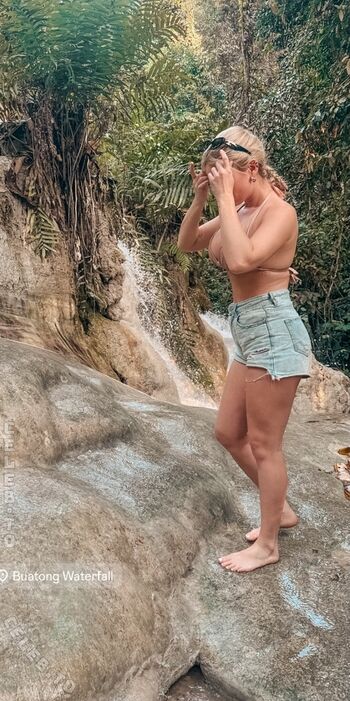 Full leaked Dj mandy private onlyfans photo