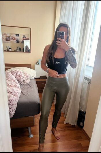 Full leaked Dodka private onlyfans photo