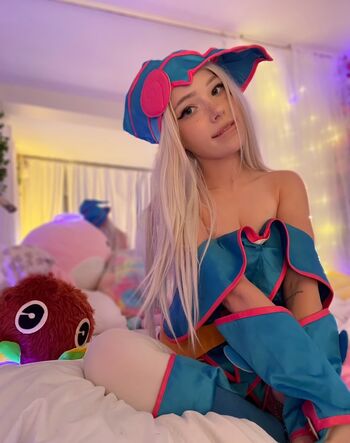 Full leaked Dollblush private onlyfans photo