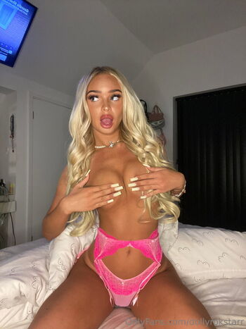 Full leaked Dollyrokstarr private onlyfans photo