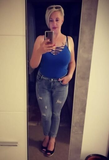 Full leaked Domace matorke milf ex yu  page private onlyfans photo