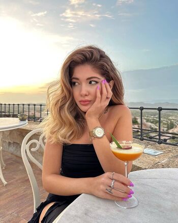 Full leaked Donya dadrasan page private onlyfans photo