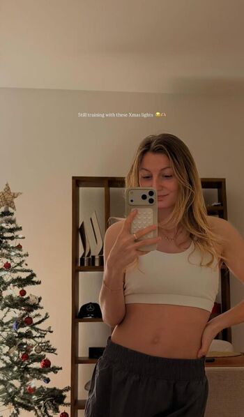 Full leaked Doriane pin private onlyfans photo