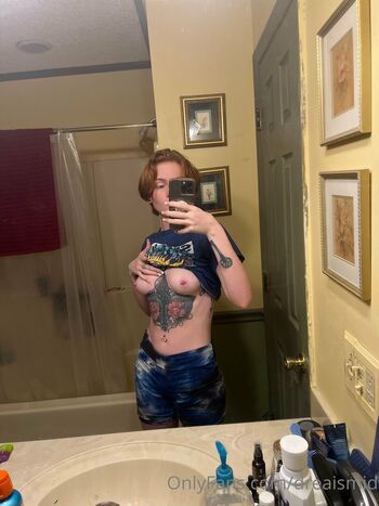 Full leaked Dreaismid private onlyfans photo