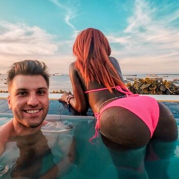 Full leaked Dua pintu private onlyfans photo