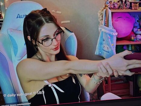 Full leaked Duckiedoll private onlyfans photo