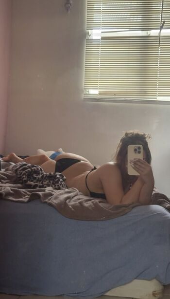 Full leaked Dumsillygirl private onlyfans photo