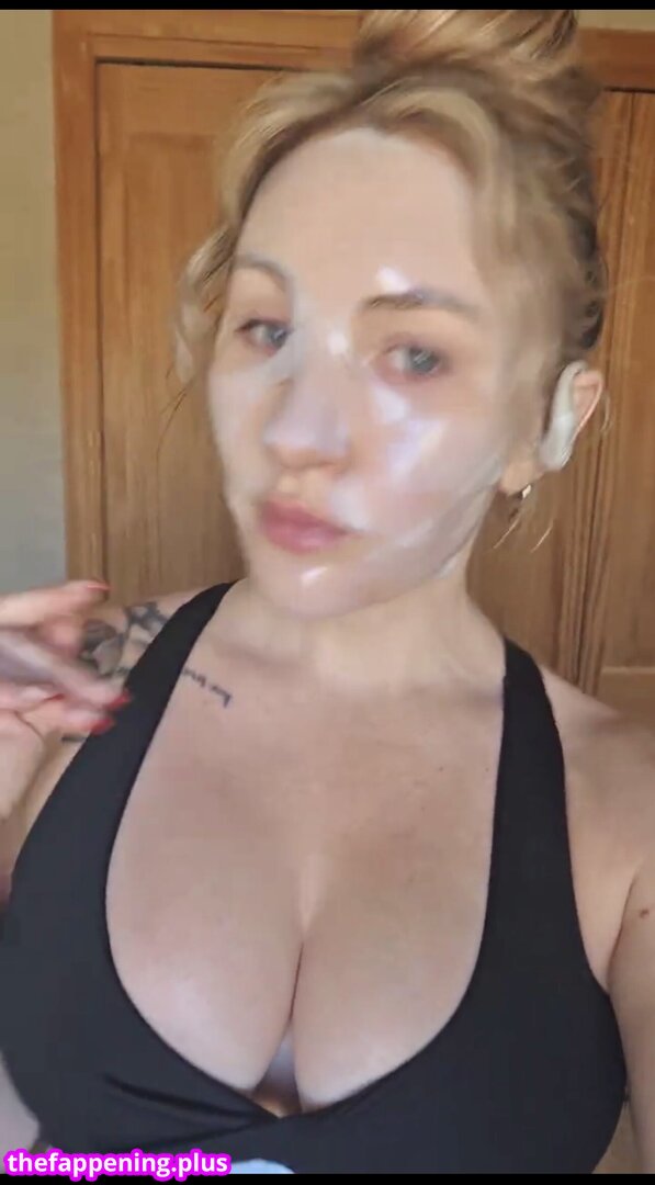 Eeerinleigh / erineeveefree 누드 OnlyFans 사진 #31