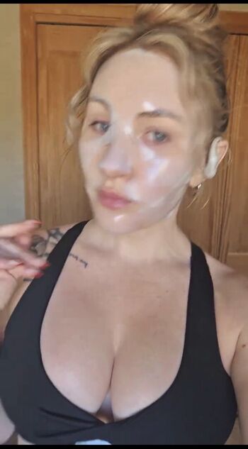 Full leaked Eeerinleigh private onlyfans photo