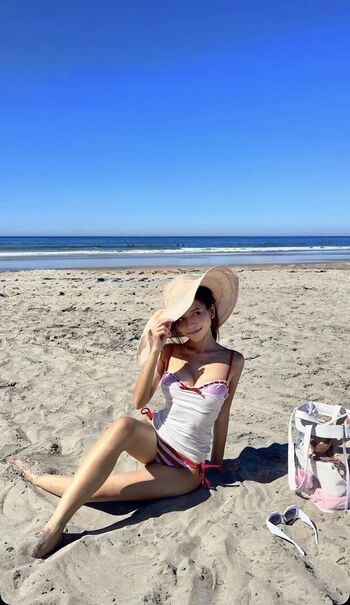 Full leaked Eeeveenara private onlyfans photo