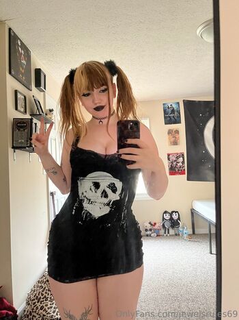 Full leaked Egirljewels private onlyfans photo