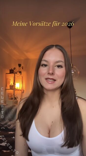 Full leaked Einfachlia private onlyfans photo