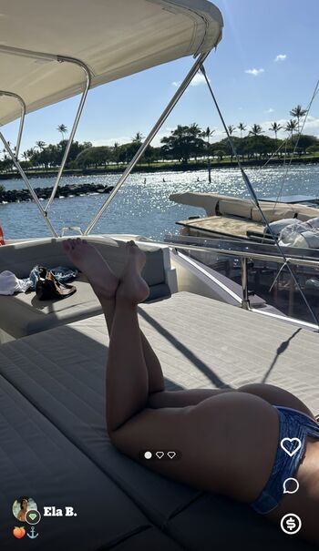 Full leaked Ela b page private onlyfans photo