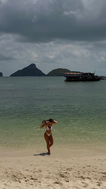 Full leaked Ela be eri private onlyfans photo