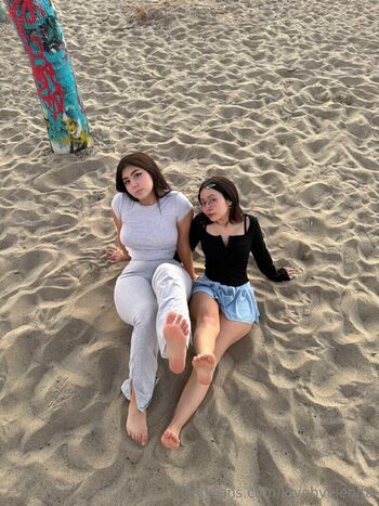 Full leaked Elainuwu private onlyfans photo