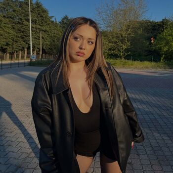 Full leaked Elanur private onlyfans photo