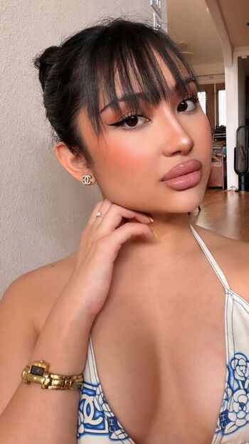 Full leaked Elara private onlyfans photo