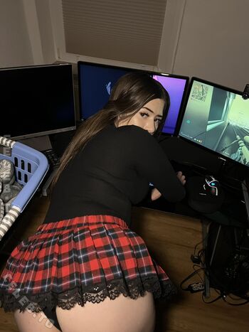 Full leaked Elaraliebtdich private onlyfans photo