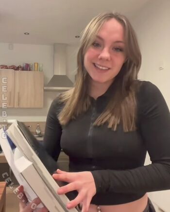 Full leaked Elektrikerin sara private onlyfans photo