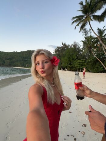 Full leaked Elena zbt private onlyfans photo