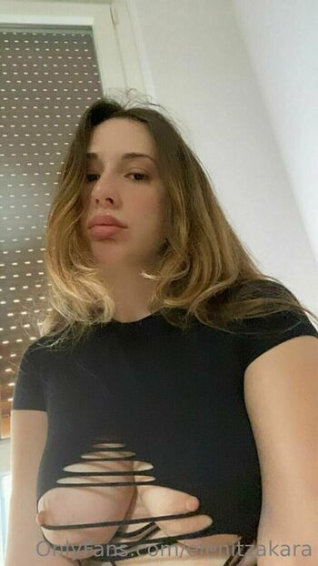 Full leaked Elenitzakara private onlyfans photo