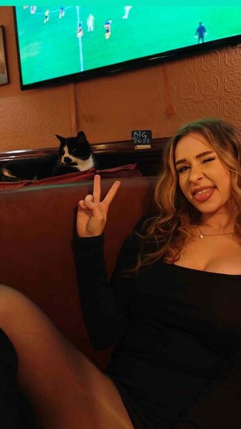 Full leaked Elina page private onlyfans photo