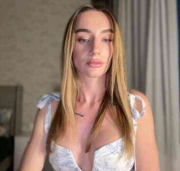 Full leaked Elivilimiss private onlyfans photo