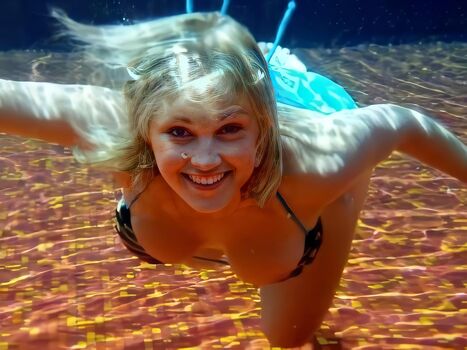 Full leaked Eliza taylor private onlyfans photo