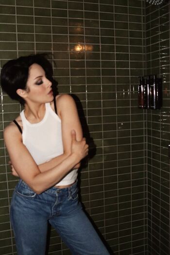 Full leaked Elizabeth gillies page private onlyfans photo