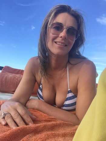 Full leaked Elizabeth hurley private onlyfans photo