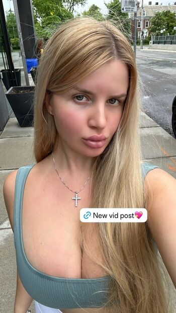 Full leaked Elizabeth m page private onlyfans photo