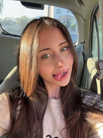 Full leaked Elizabethlynn page private onlyfans photo