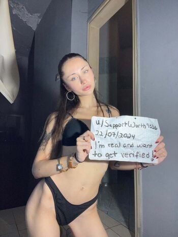 Full leaked Elizabethlynn page private onlyfans photo