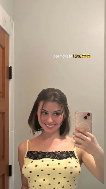 Full leaked Elizzle private onlyfans photo