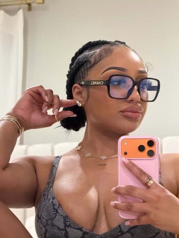 Full leaked Ella bandz private onlyfans photo